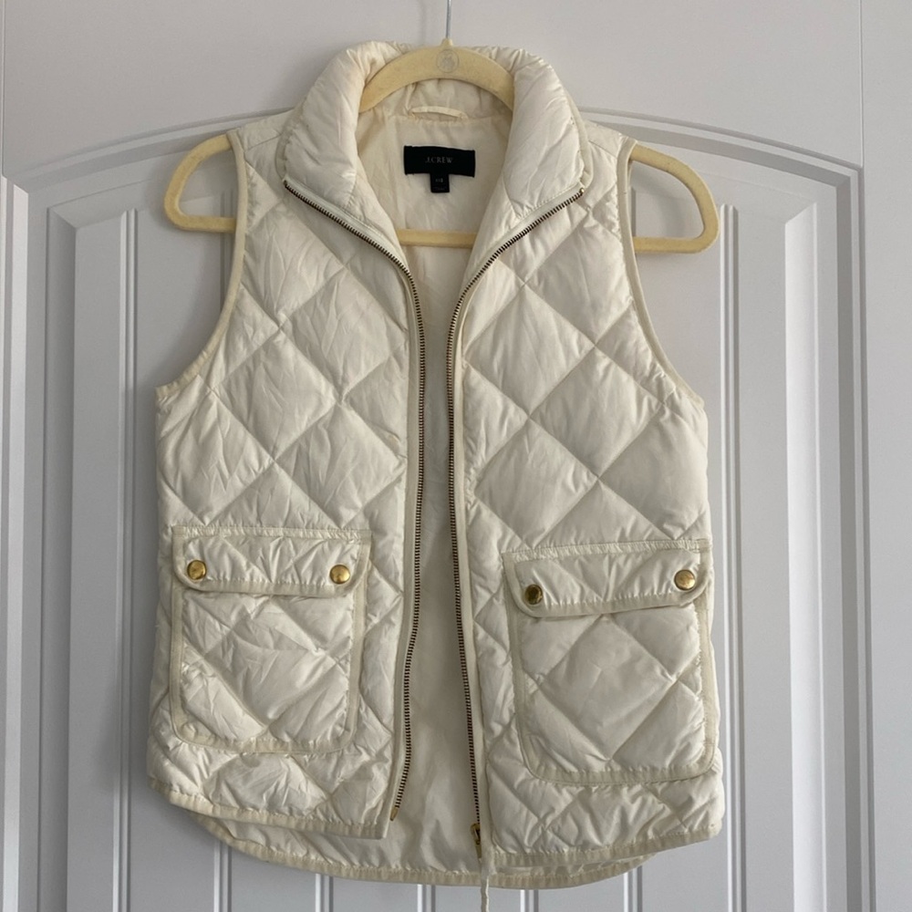 J. Crew cream quilted vest size xxs